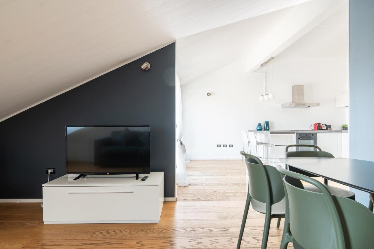 Easyhomes - Brera Luxury Suites มิลาน ภายนอก รูปภาพ