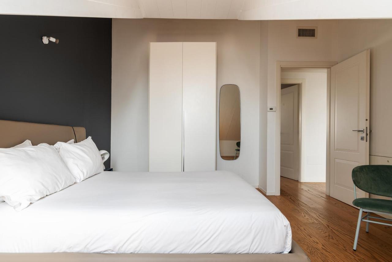 Easyhomes - Brera Luxury Suites มิลาน ภายนอก รูปภาพ